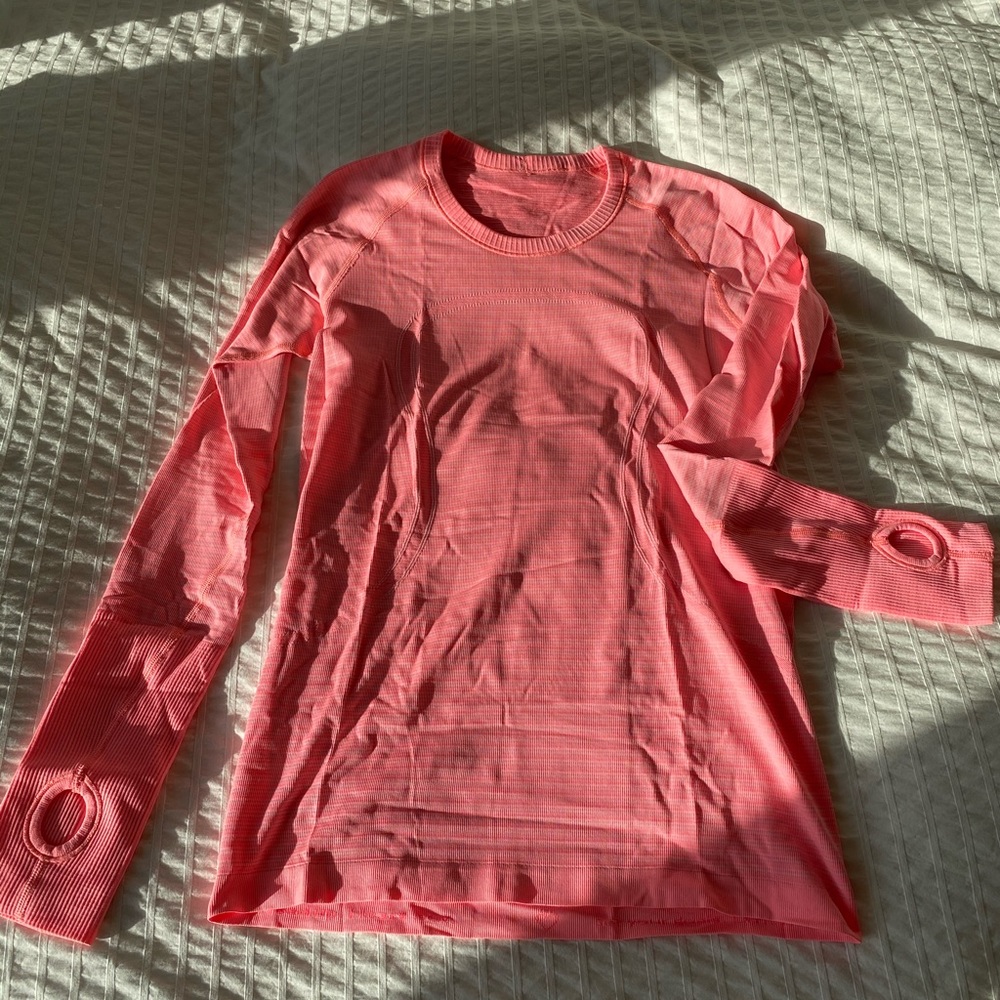 Lululemon Swiftly Tech Long Sleeve